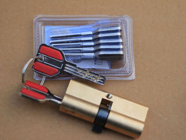 乌马河24小时上门开锁公司